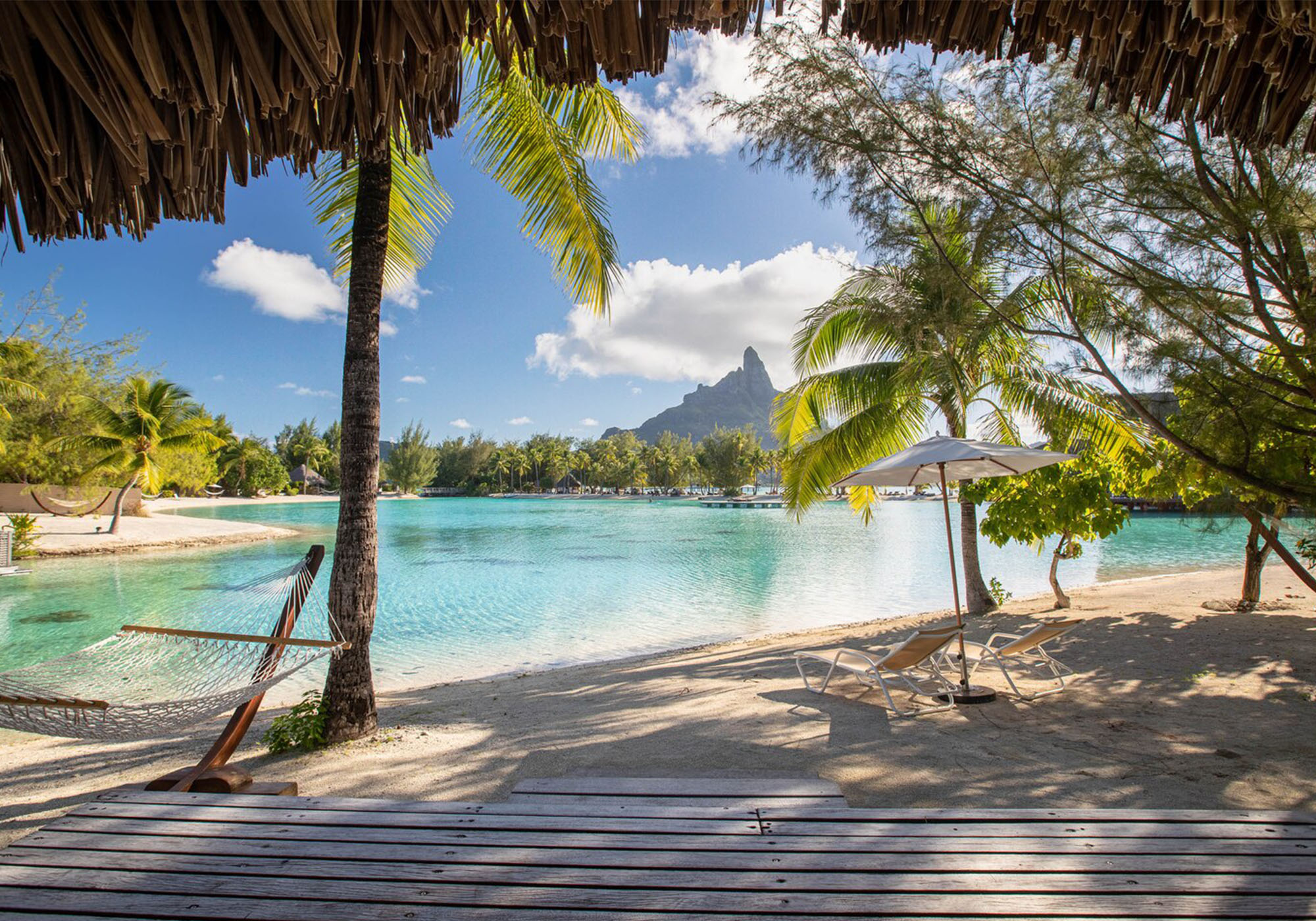 Nyd de fantastiske omgivelser på Bora Bora