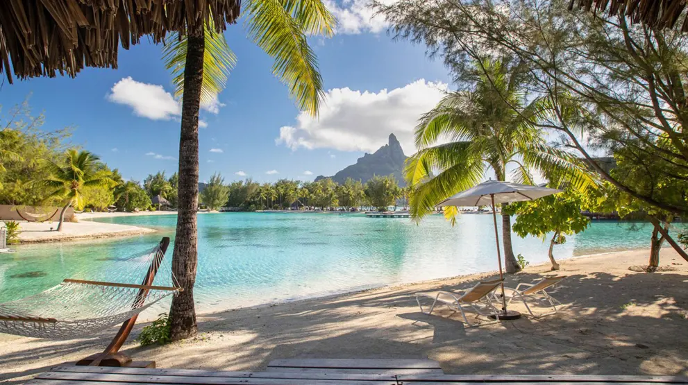 Nyd de fantastiske omgivelser på Bora Bora