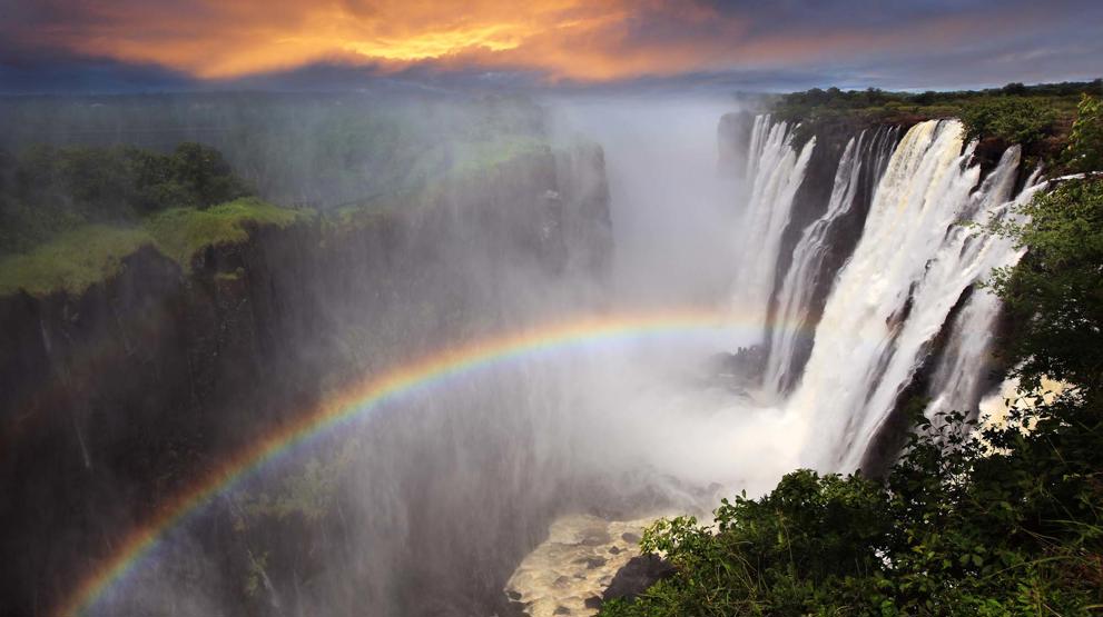 Imponerende Victoria Falls i Zimbabwe