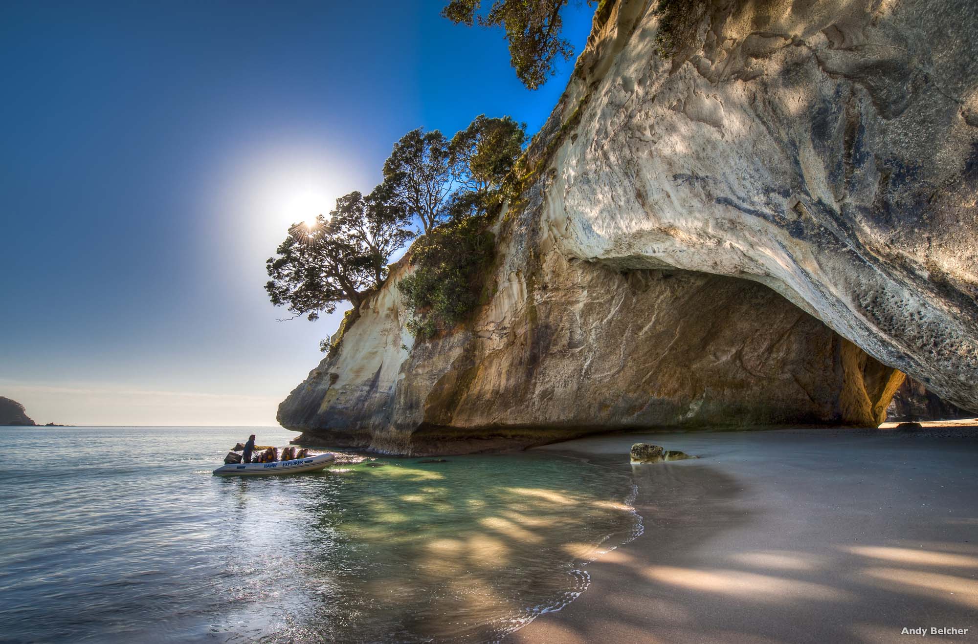 Cathedral Cove - Rejser til Coromandel. Foto: Legend Photography