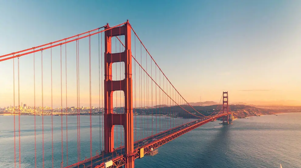 Ingen tur til San Franciscokan gennemføres uden et billede af den berømte Golden Gate Bridge