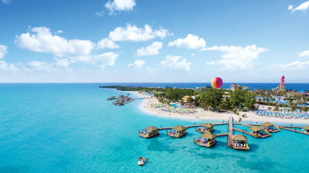 Uanset om du vælger den østlige eller vestlige rute, går turen til CocoCay i Bahamas