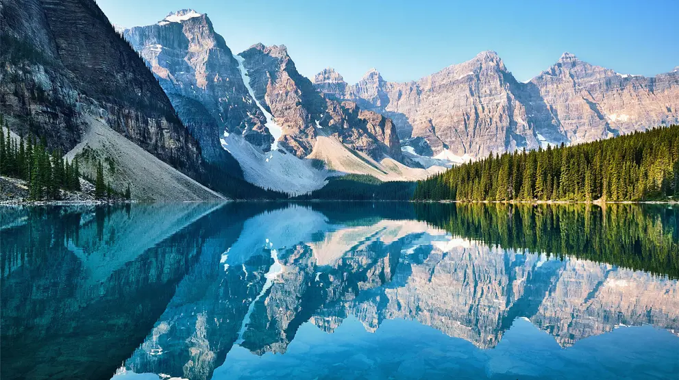 Moraine Lake, Banff National Park, Alberta, Canada