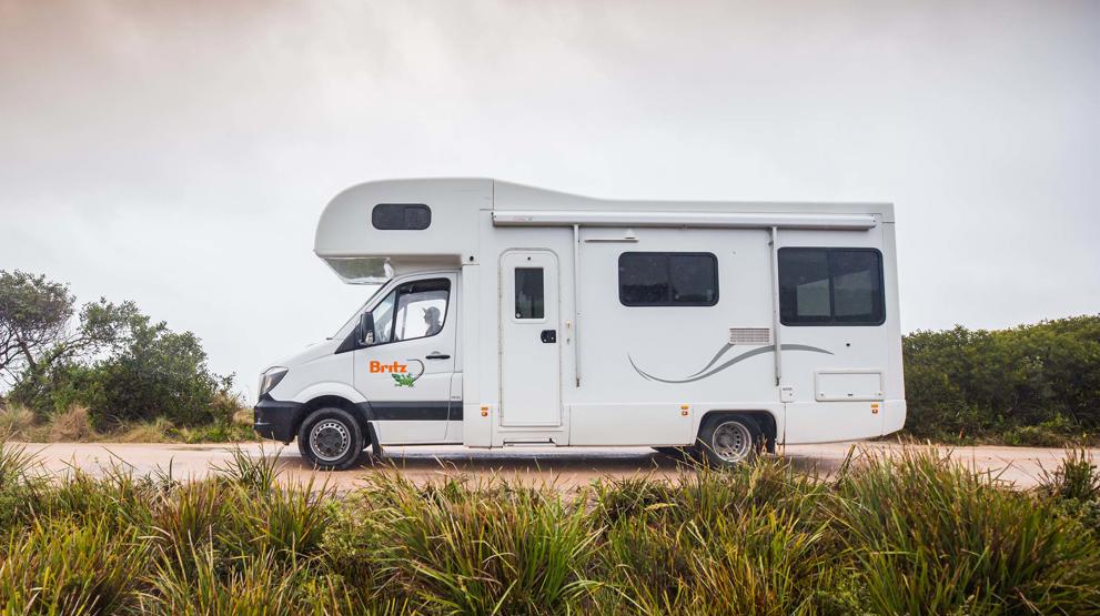 Moderne autocamper med plads til 4 personer